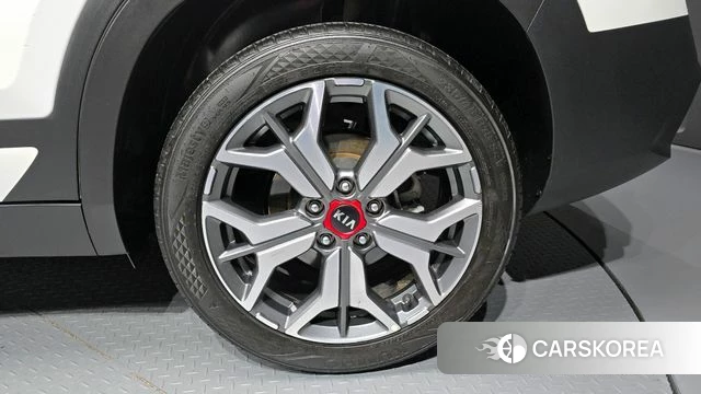 Kia Seltos id 4356440 из Кореи 13