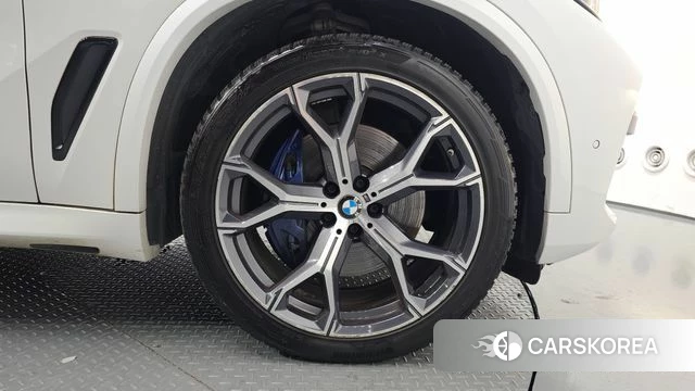 BMW X5 (G05) id 4753784 из Кореи 13