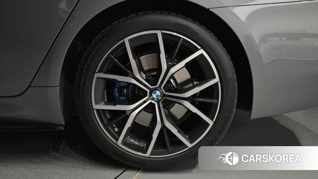 BMW 5 Series (G30) id 4871387 из Кореи 13