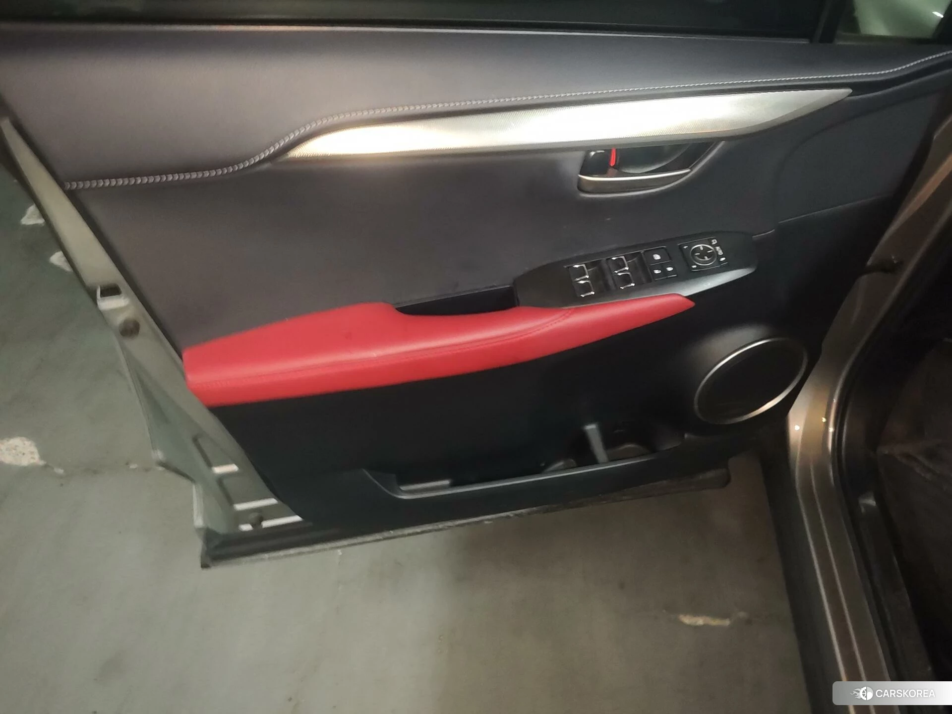 Lexus NX id 4461921 из Китая 13