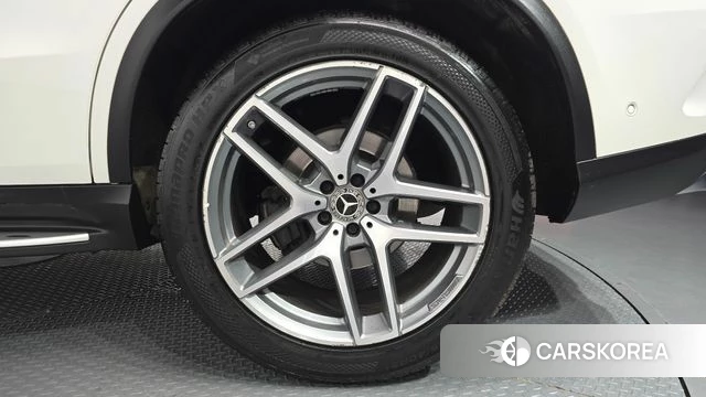Mercedes-Benz GLE - Class W166 id 4785857 из Кореи 13