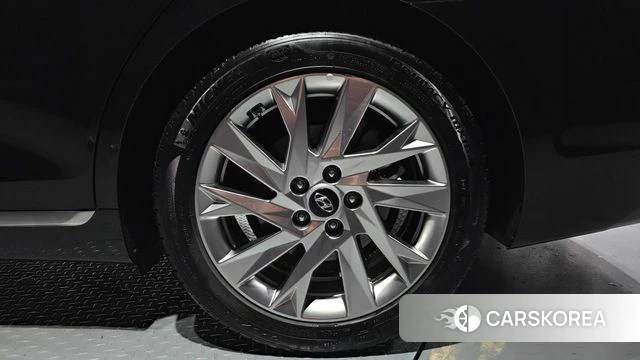 Hyundai The New Grandeur IG Hybrid id 4395877 из Кореи 13