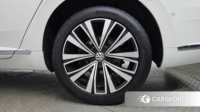 Volkswagen Arteon id 4658017 из Кореи 13