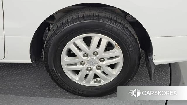 Hyundai The New Grand Starex id 4225689 из Кореи 13