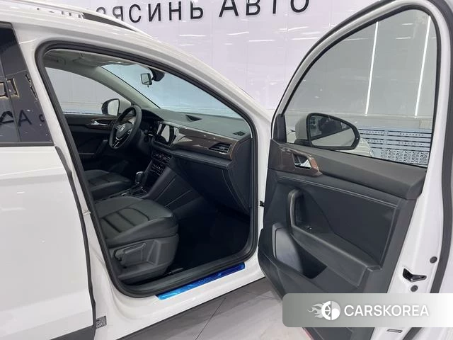 Volkswagen Tharu id 4387485 из Китая 13