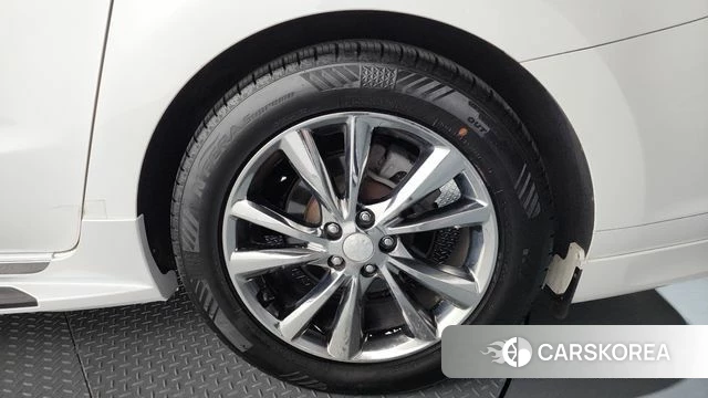 Kia The New Carnival id 4530825 из Кореи 13