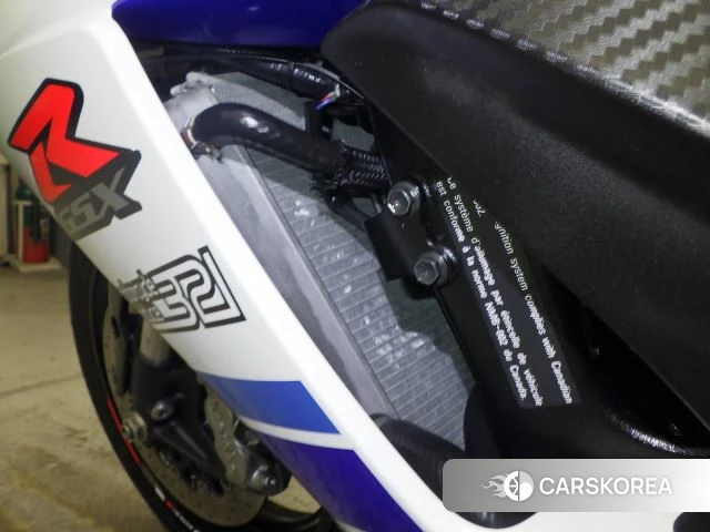 Проданный Suzuki GSX-R750 id 3996281 из Японии, фото 13