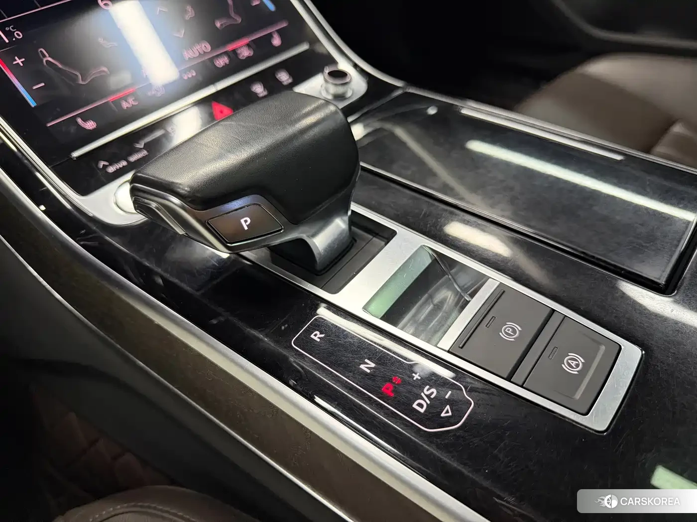 Audi A8 id 4679894 из Китая 13