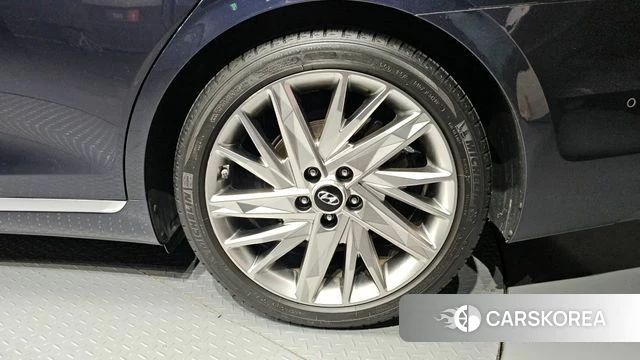 Hyundai The New Grandeur IG id 4324532 из Кореи 13