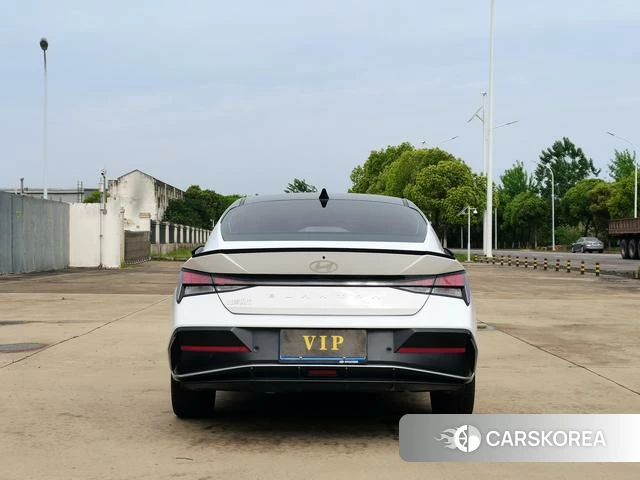 Hyundai Elantra id 4278850 из Китая 13