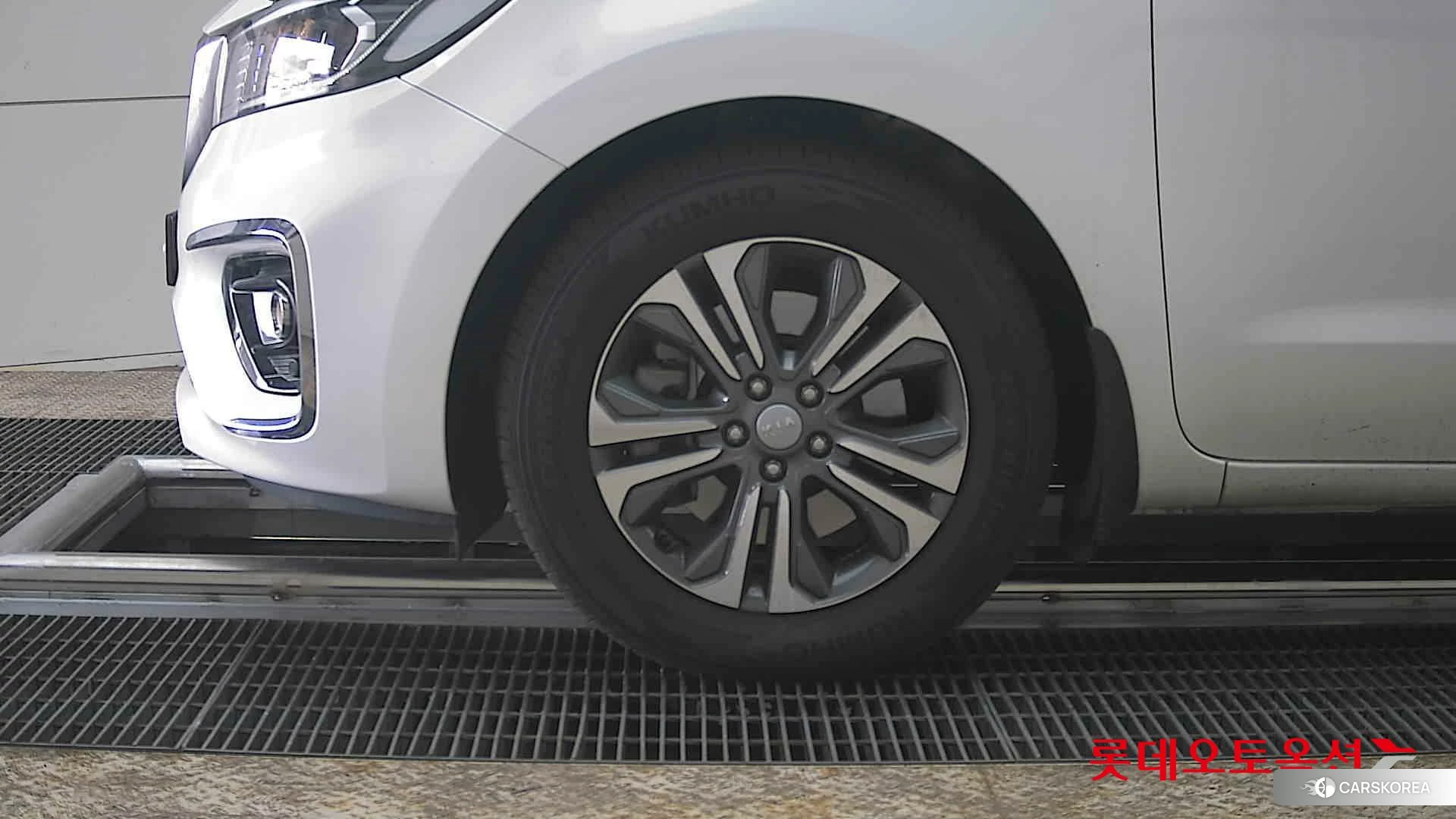 Kia Carnival id 3875740 из Кореи 13