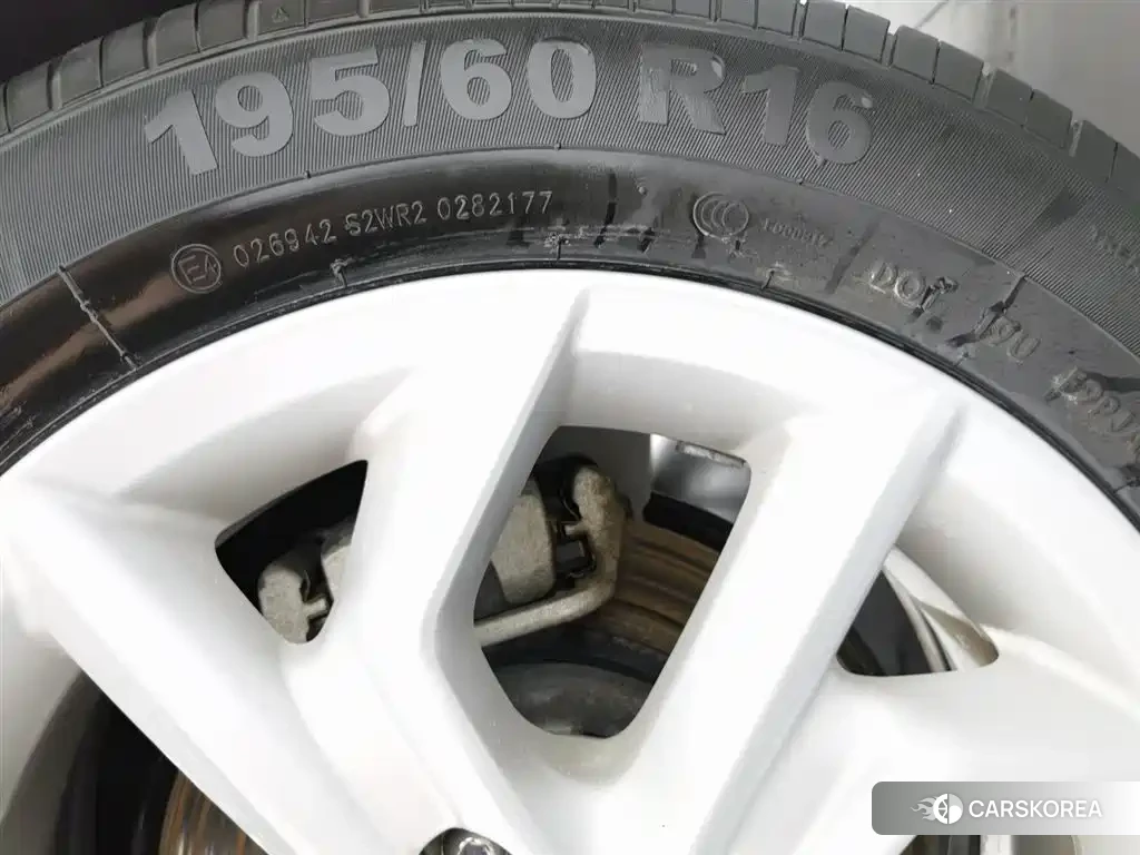 Nissan Tiida id 4559735 из Китая 13