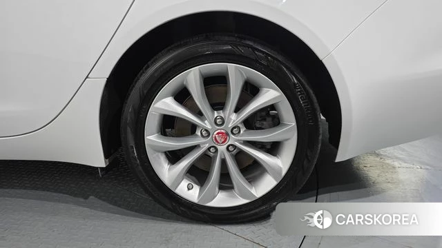Jaguar XF (X260) id 4615120 из Кореи 13