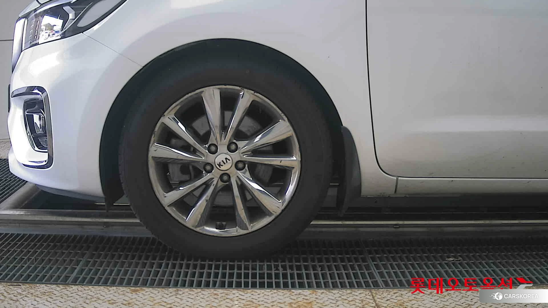 Kia Carnival id 4504352 из Кореи 13