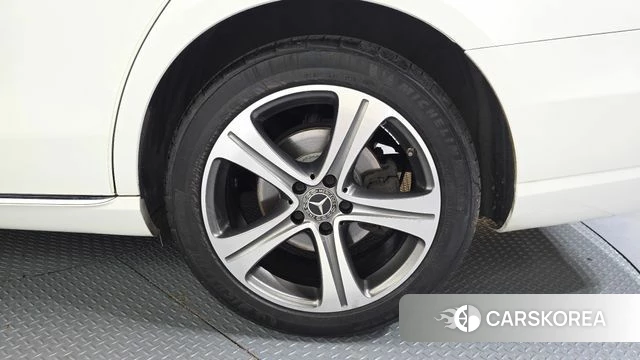 Mercedes-Benz E-Class W213 id 4557638 из Кореи 13