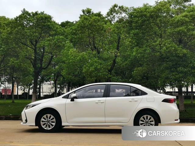Toyota Corolla id 4368071 из Китая 13