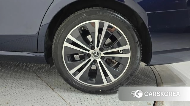Mercedes-Benz E-Class W213 id 4632476 из Кореи 13