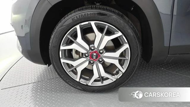 Kia Seltos id 4429265 из Кореи 13