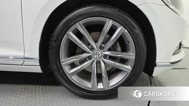 Volkswagen Passat GT (B8) id 4850153 из Кореи 13