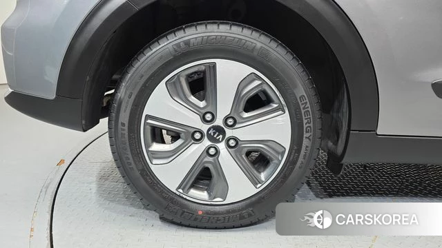Kia Niro id 4496689 из Кореи 13