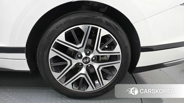 Hyundai Grandeur (GN7) id 4329906 из Кореи 13