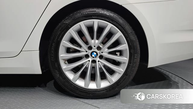 BMW 5 Series (G30) id 4708279 из Кореи 13