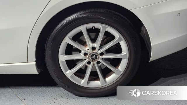 Mercedes-Benz A-Class W177 id 4712843 из Кореи 13