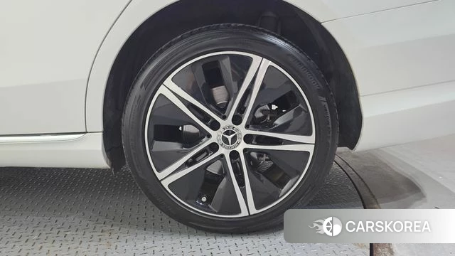 Mercedes-Benz C-Class W205 id 4410217 из Кореи 13