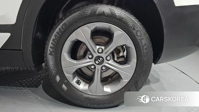 Kia Seltos id 4383690 из Кореи 13