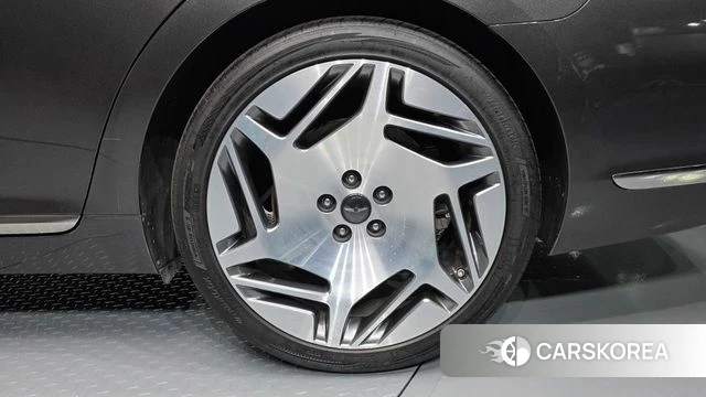 Genesis G90 id 4764001 из Кореи 13