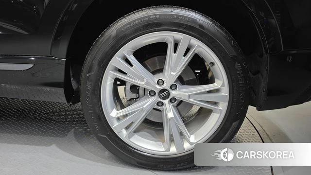 Audi Q8 (4M) id 4792441 из Кореи 13