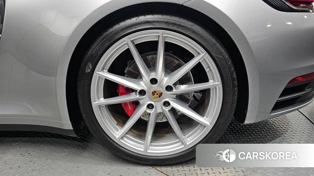 Porsche 911(992) id 4688887 из Кореи 13