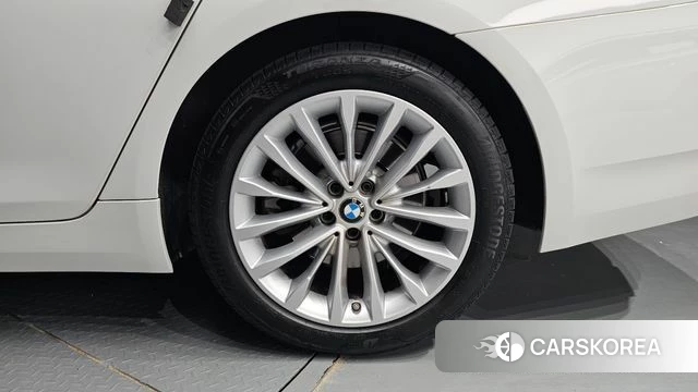 BMW 5 Series (G30) id 4651417 из Кореи 13