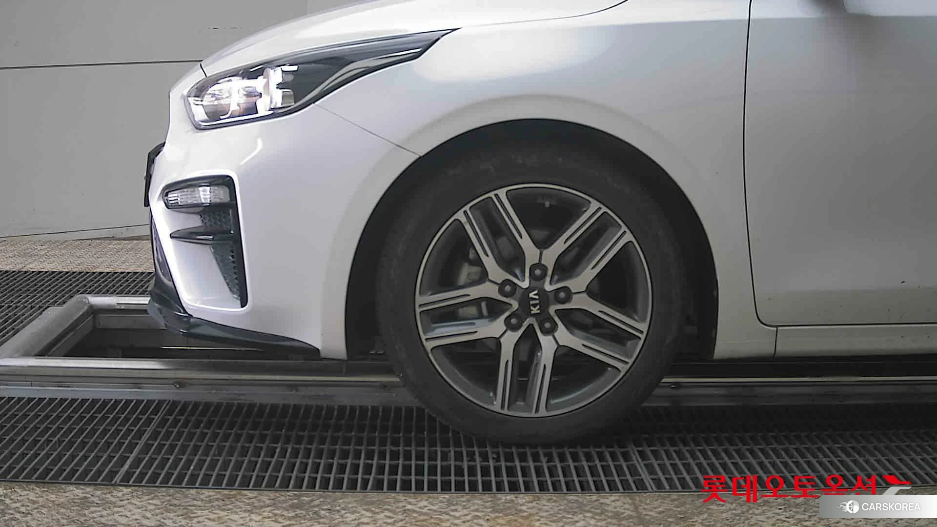 Kia K3 id 3888389 из Кореи 13