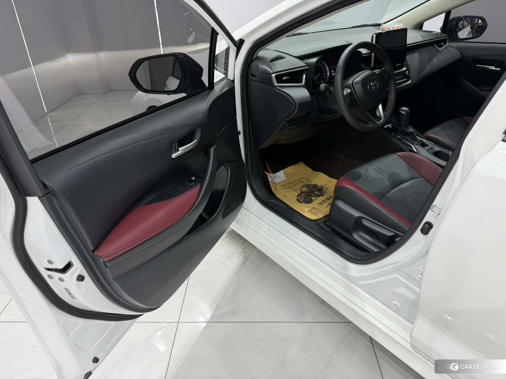 Toyota Corolla id 4467951 из Китая 13