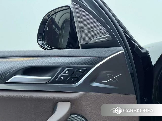 BMW X3 id 4353308 из Китая 13
