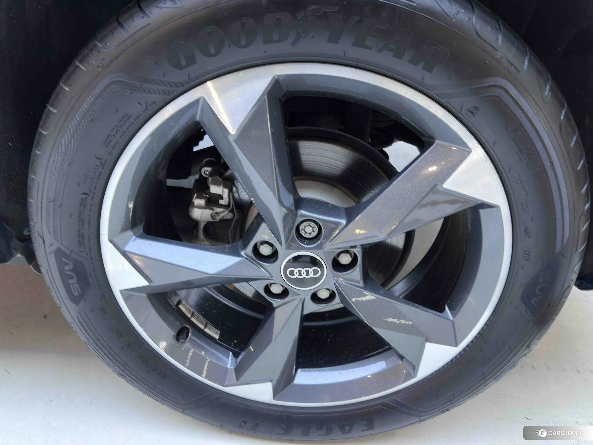 Audi Q3 id 4498654 из Китая 13