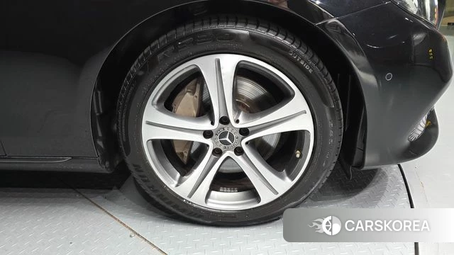Mercedes-Benz E-Class W213 id 4626175 из Кореи 13