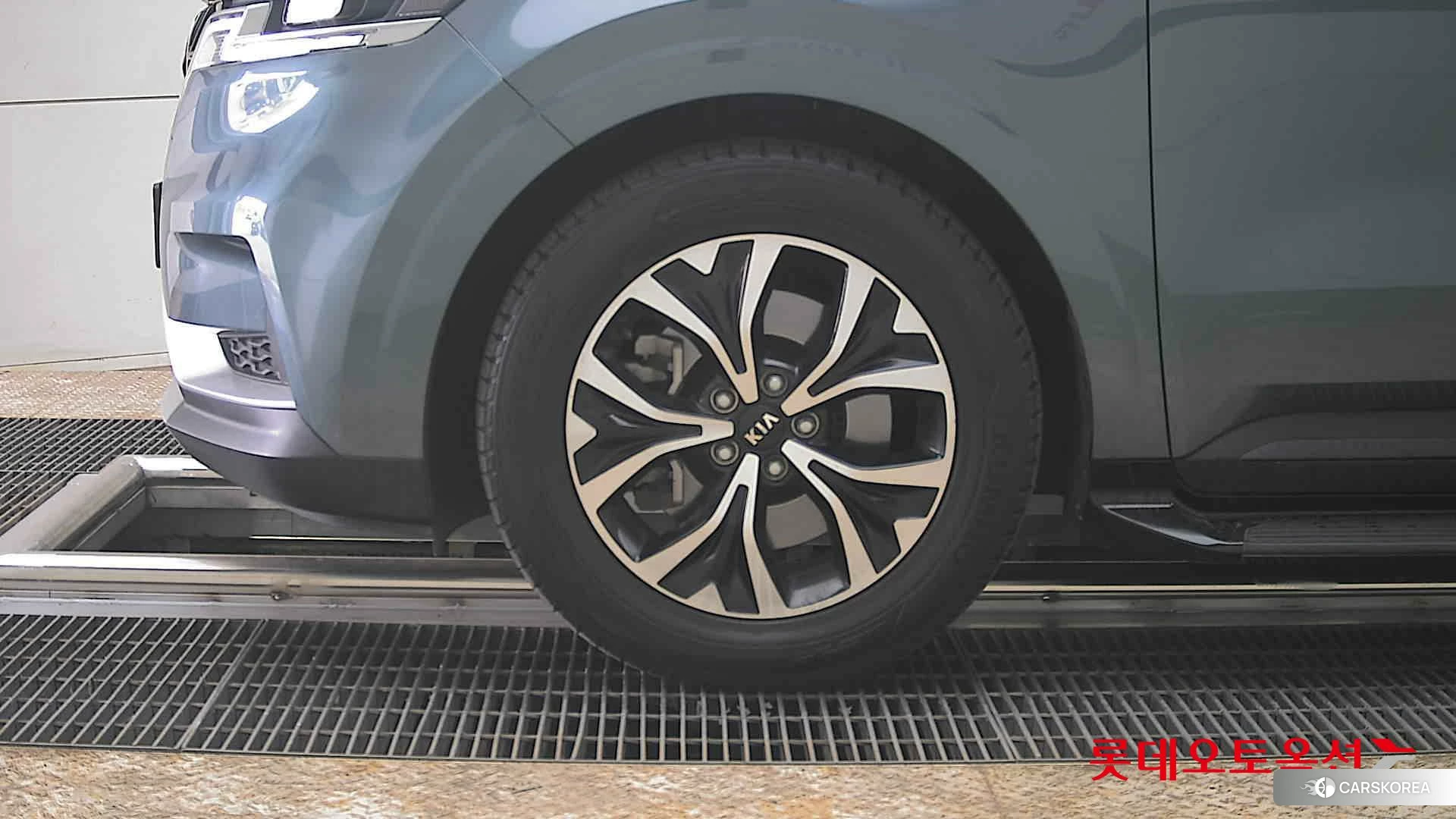 Kia Carnival id 3875723 из Кореи 13