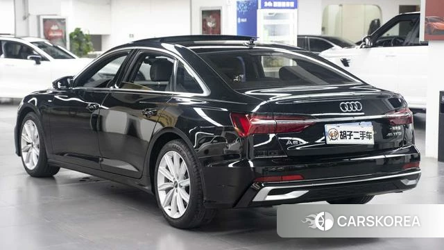Audi A6L id 3896288 из Китая 13
