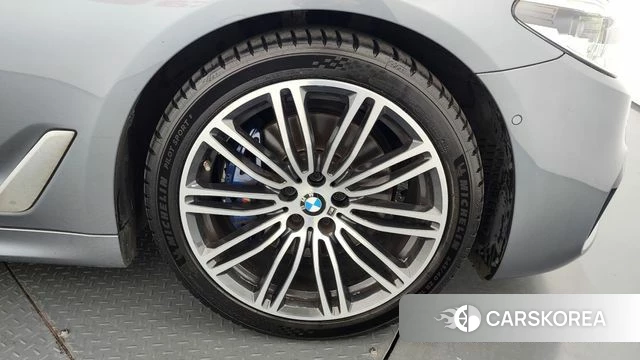 BMW 5 Series (G30) id 4345188 из Кореи 13