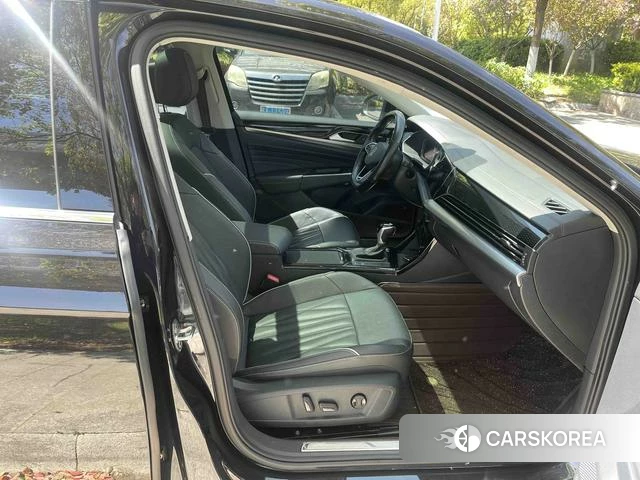 Volkswagen Passat id 4300371 из Китая 13