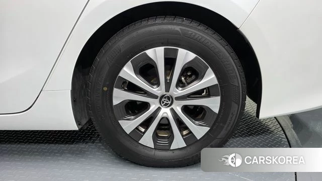 Toyota Prius Prime id 4697340 из Кореи 13