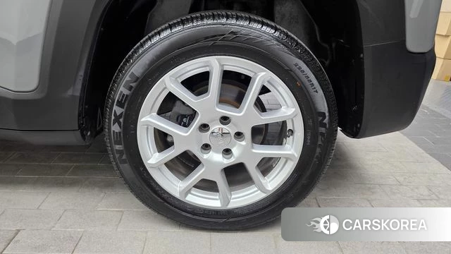 Jeep Renegade id 4475985 из Кореи 13
