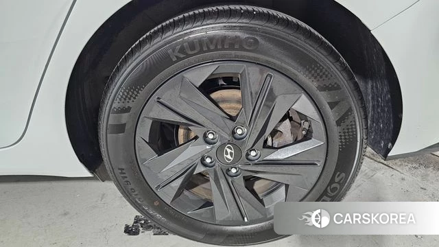 Hyundai Avante Hybrid (CN7) id 4692469 из Кореи 13