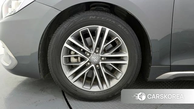 Hyundai Grandeur IG id 4356589 из Кореи 13