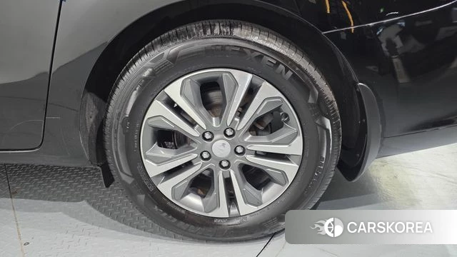 Kia The New Carnival id 4849758 из Кореи 13