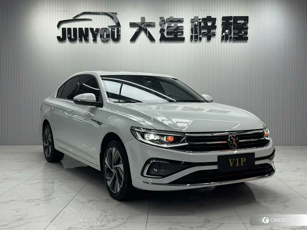 Volkswagen Bora id 4473914 из Китая 13