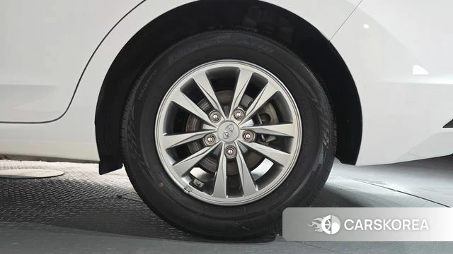 Hyundai The New Avante AD id 4642520 из Кореи 13