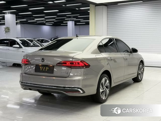 Volkswagen Bora id 4263109 из Китая 13